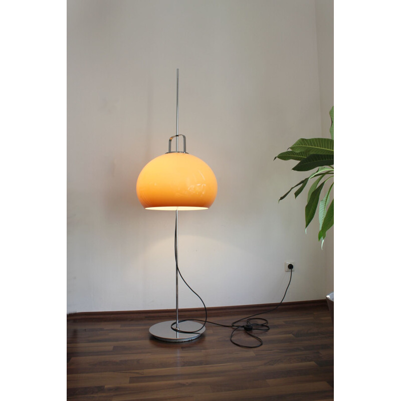 Lampadaire vintage italien par Harvey Guzzini