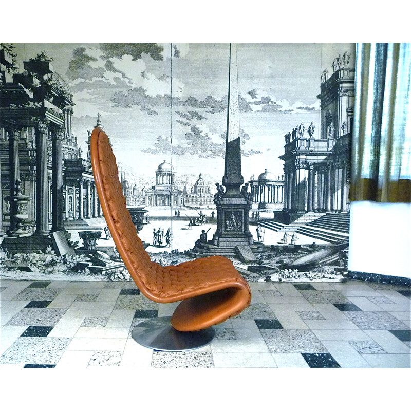 Vintage lounge chair model F De Luxe in tufted leather by Verner Panton for Fritz Hansen