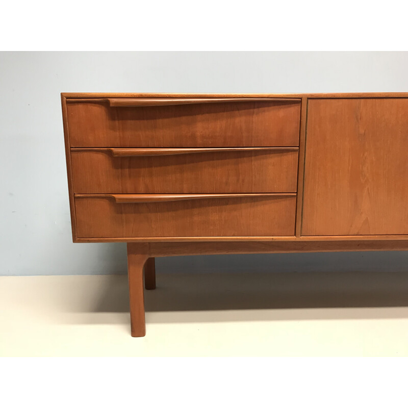 Vintage sideboard in teak Mcintosh