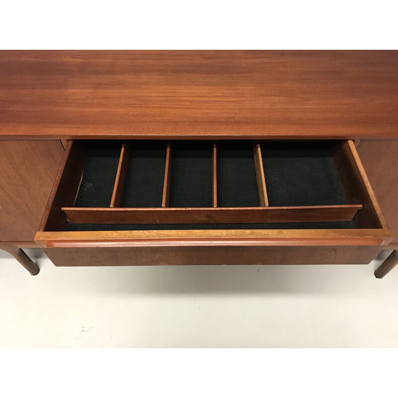 Vintage sideboard in teak Mcintosh