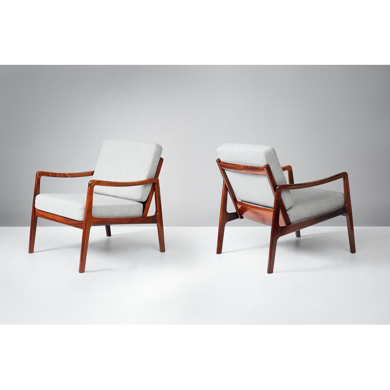 Set of 2 vintage lounge chairs "FD-119" in rosewood by Ole Wanscher