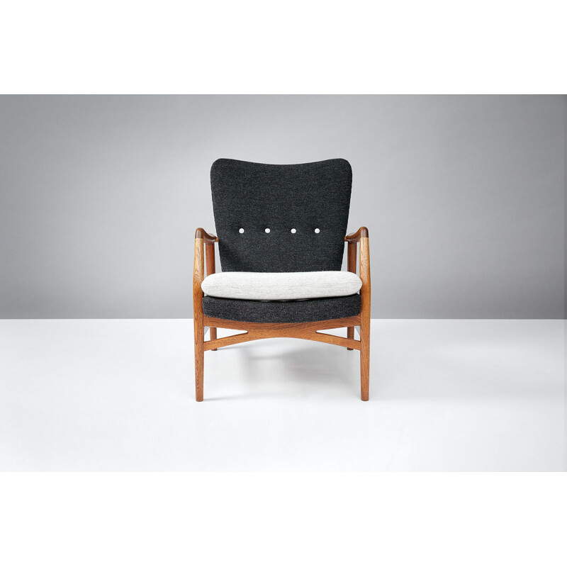 Vintage Danish lounge chair "215" by Kurt Olsen for Slagelse Mobelvaerk