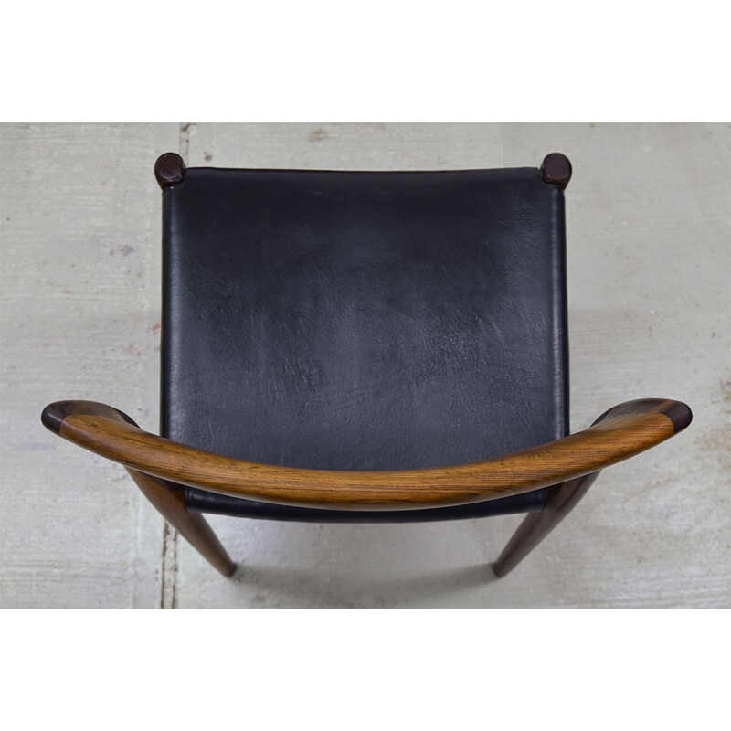 Set of 6 black chairs in rosewood by Niels Moller