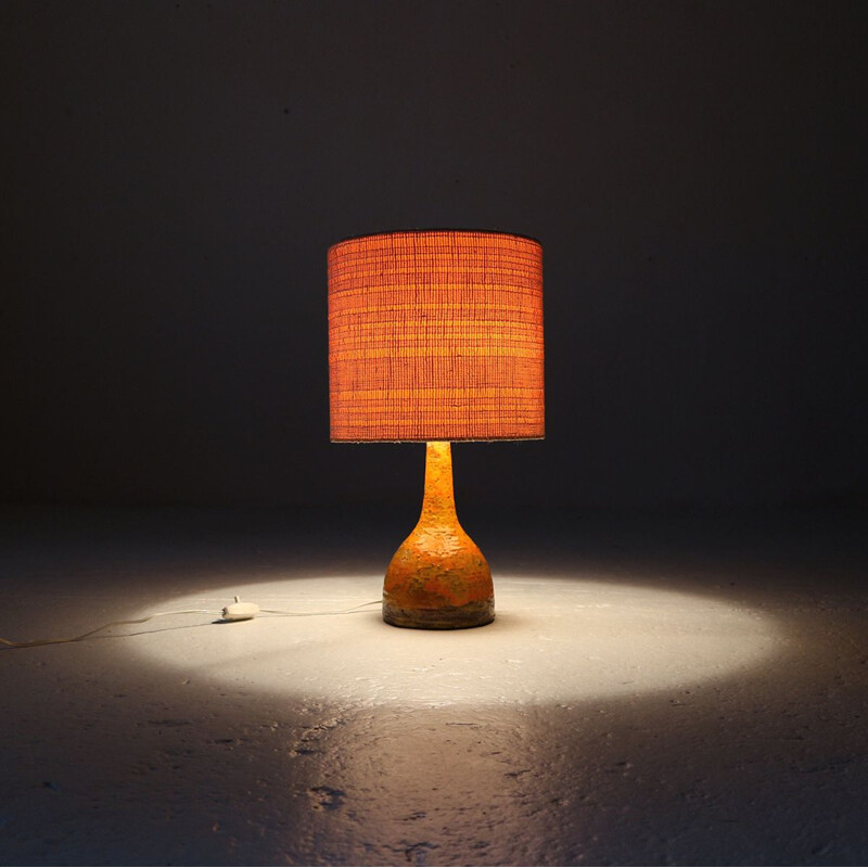 Vintage orange table lamp in ceramic