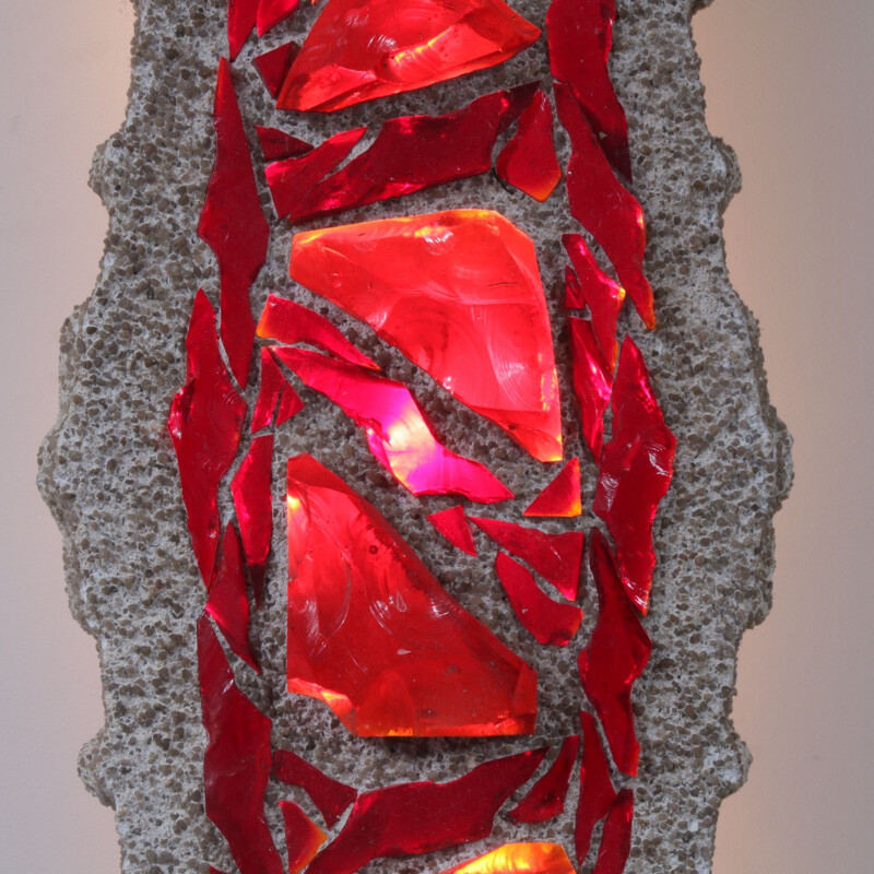 Applique vintage rouge hollandaise en verre et céramique