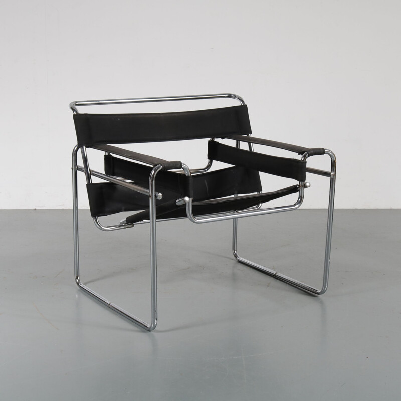 Vintage Italian armchair "Wassily" by Marcel Breuer