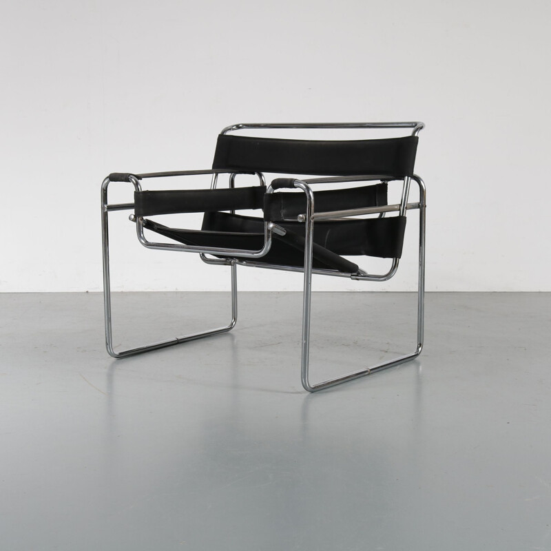 Vintage Italian armchair "Wassily" by Marcel Breuer