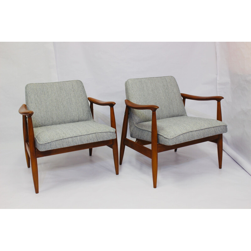 Set of 2 vintage armchairs "GFM-87" by Jiliusz Kedziorek for Gościcińskie