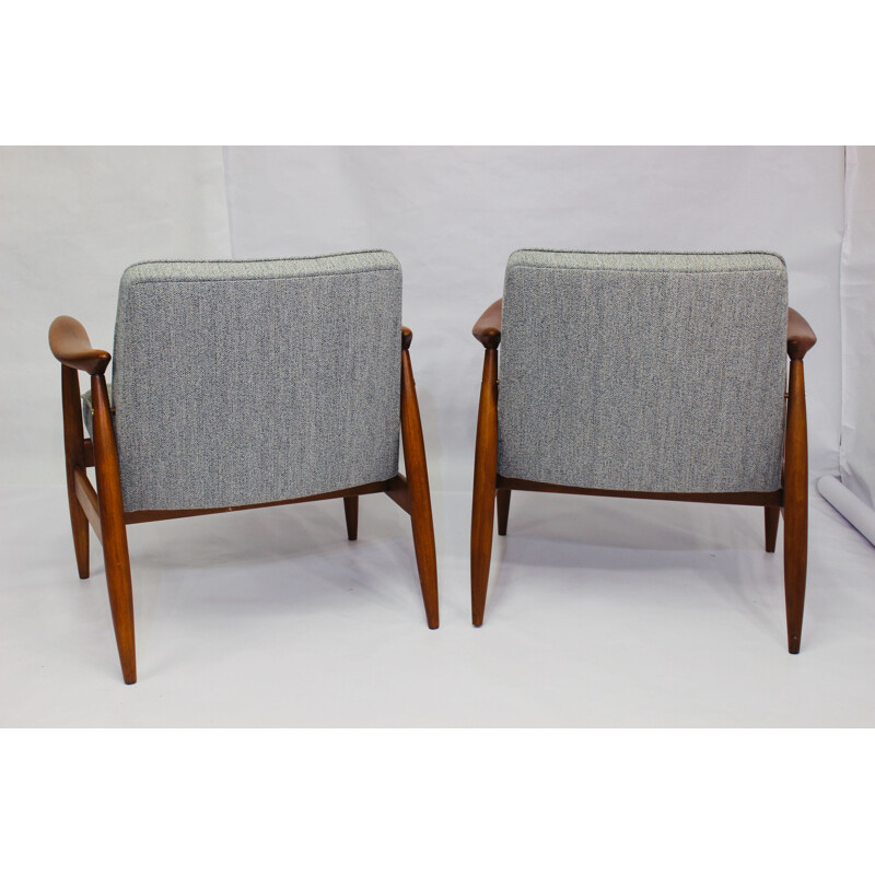 Set of 2 vintage armchairs "GFM-87" by Jiliusz Kedziorek for Gościcińskie