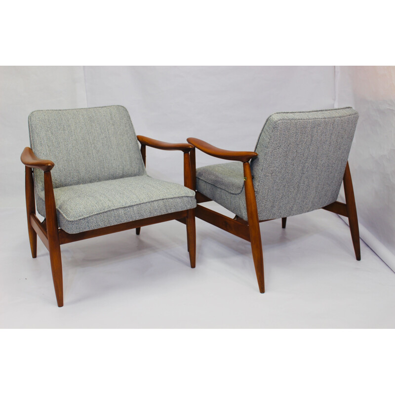 Set of 2 vintage armchairs "GFM-87" by Jiliusz Kedziorek for Gościcińskie