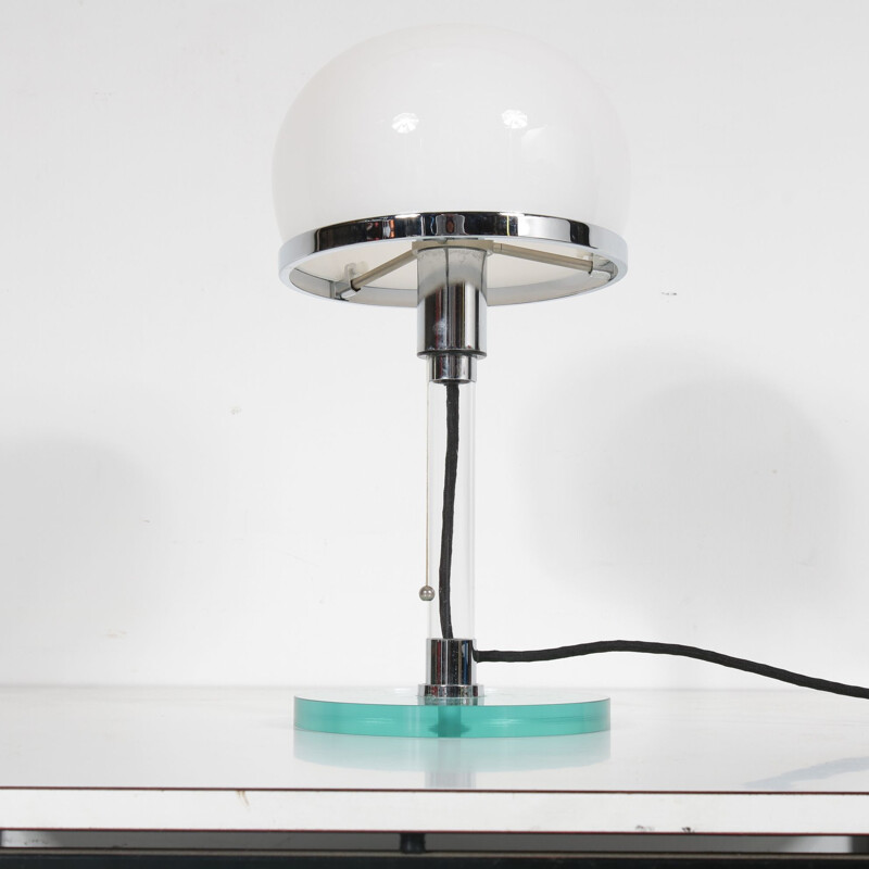 Lampe de table vintage par Wilhelm Wagenfeld