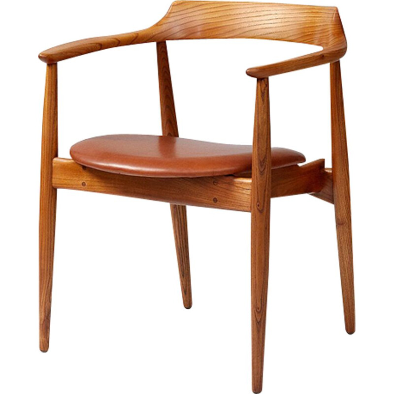 Vintage Scandinavian chair "ST-750" in elm wood by Arne Wahl Iversen