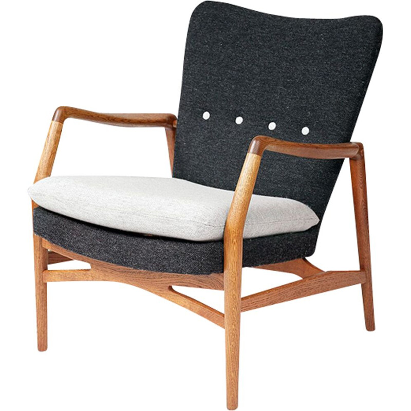 Vintage Danish lounge chair "215" by Kurt Olsen for Slagelse Mobelvaerk