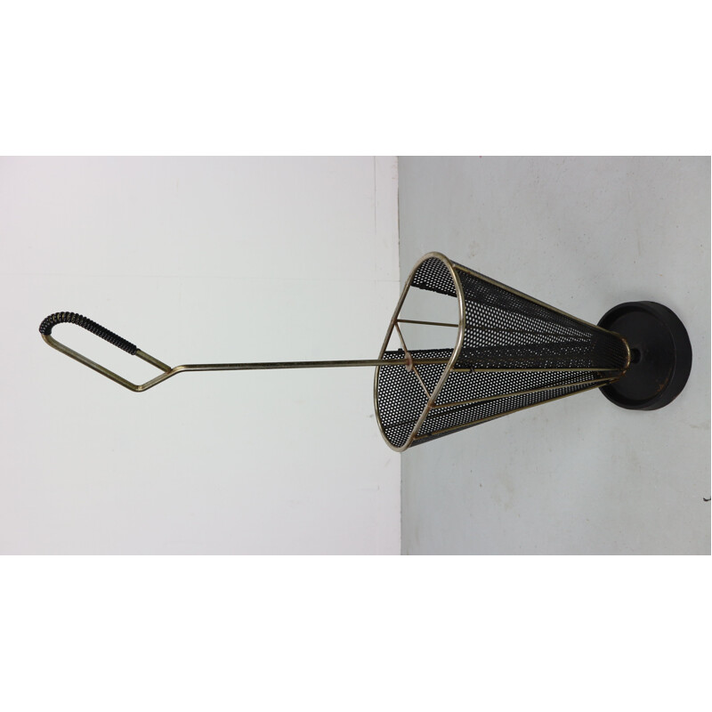 Porte-parapluie vintage en métal perforé