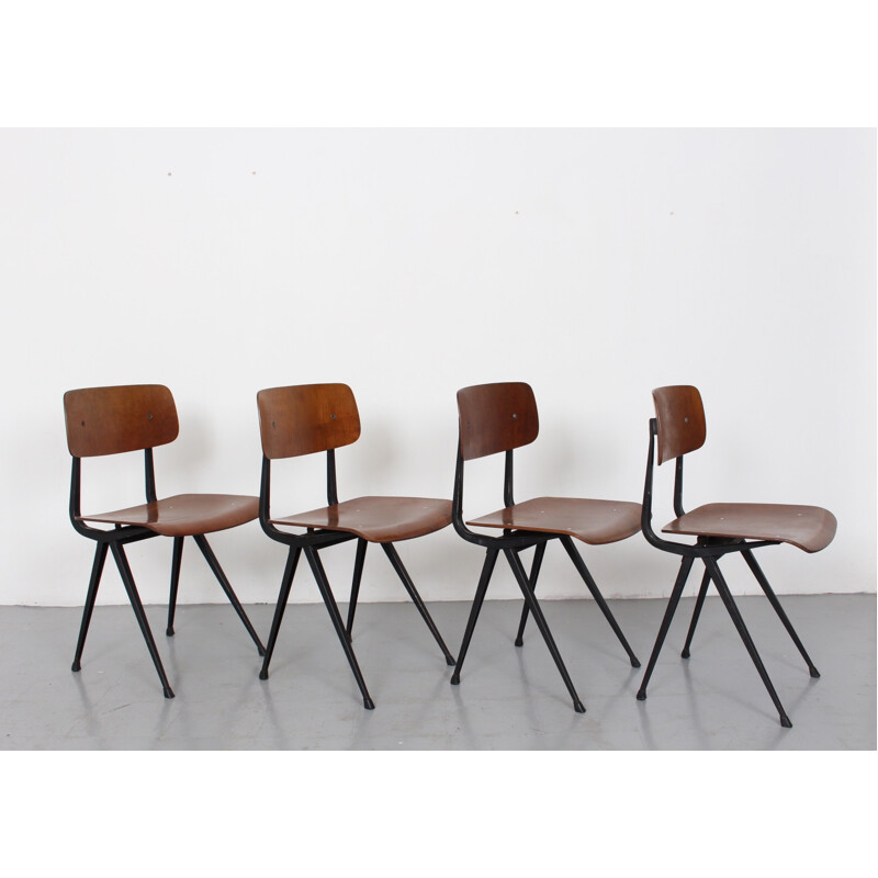 Set of 4 vintage chairs by Friso Kramer for Ahrend De Cirkel