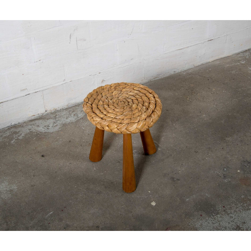 Vintage stool in wicker and wood