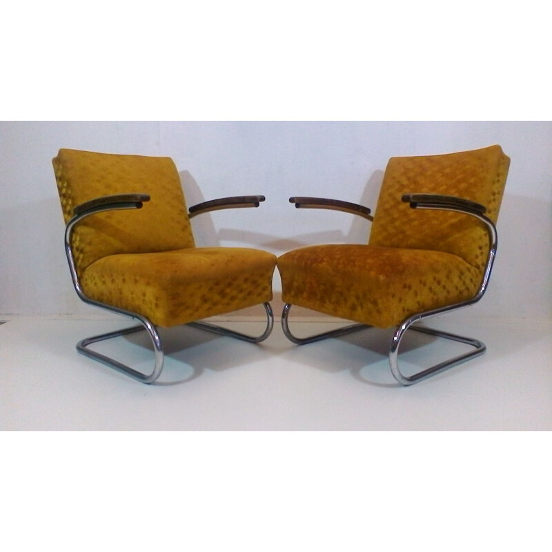 Pair of vintage armchairs by Jindřich Halabal, Czech