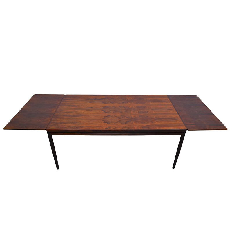 Vintage table in rosewood by Johannes Andersen for Christian Linnebergs Möbelfabrik 