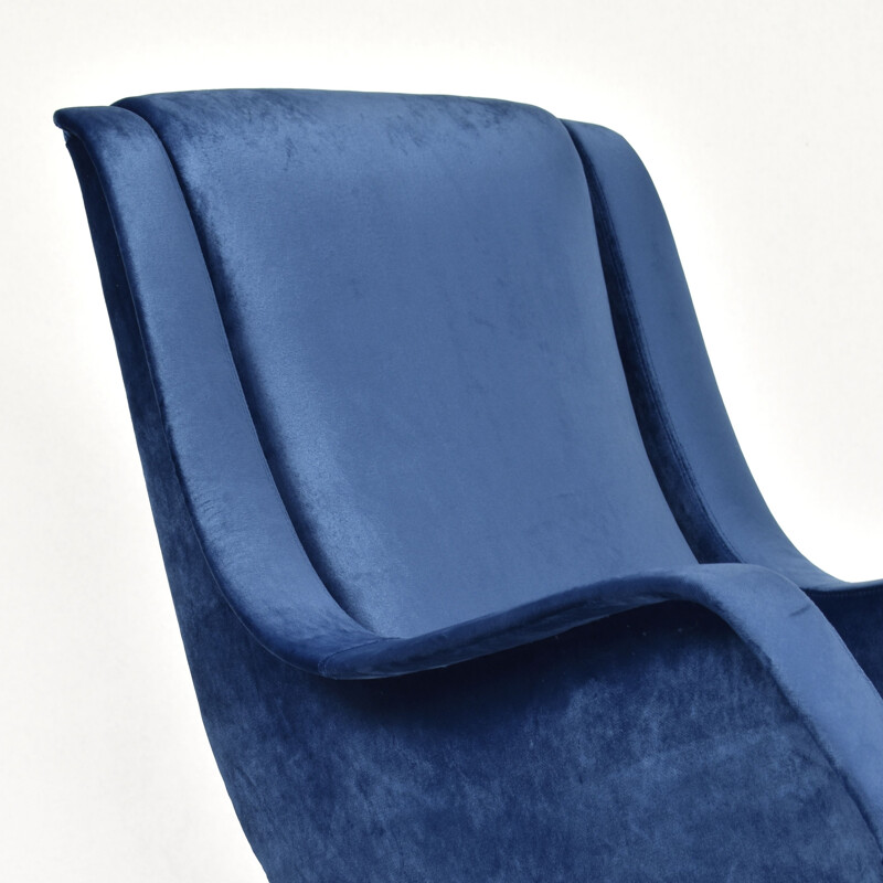 Sillón de terciopelo azul de Aldo Marbelli