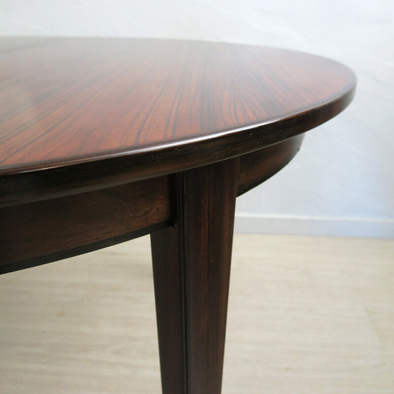 Extendable dining table in rosewood, Gunni OMANN - 1960s