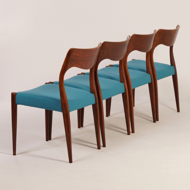 Set of 4 vintage chairs in rosewood, scandinavian style