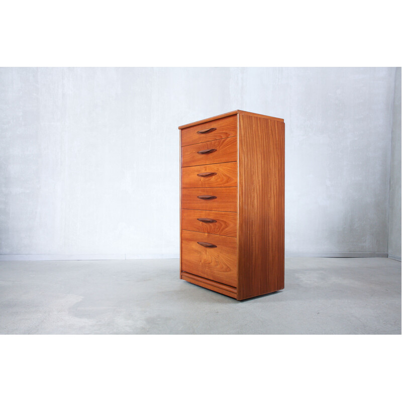 Vintage chest of drawers from Austinsuite