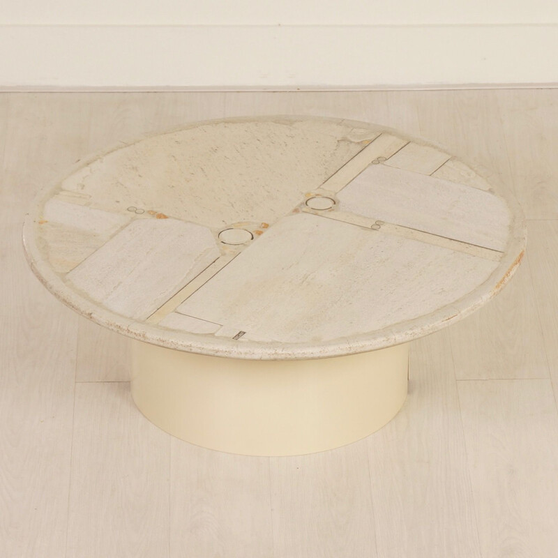 Vintage round white coffee table in stone by Paul Kingma