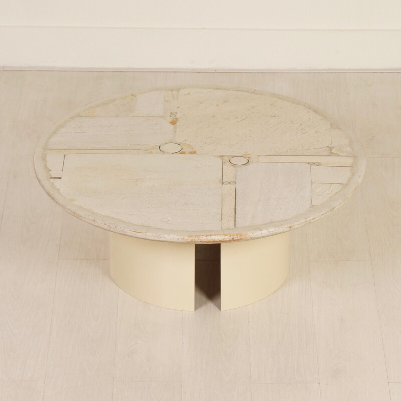 Vintage round white coffee table in stone by Paul Kingma