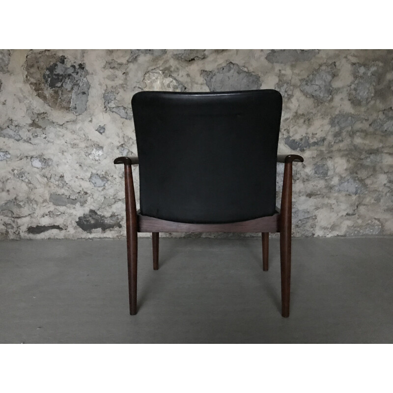 Vintage armchair Diplomat in rosewood by Finn Juhl