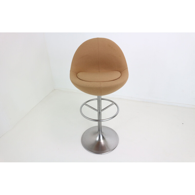 Vintage swivel barstool with trompet base by B. Johanson