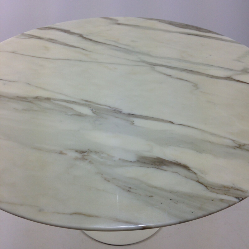 Table vintage en marbre par Eero Saarinen pour Knoll International