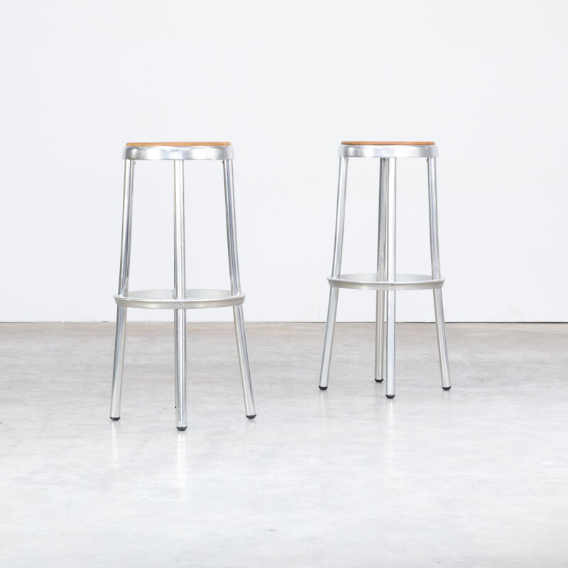 Set of 2 vintage stools in aluminium and framed wooden