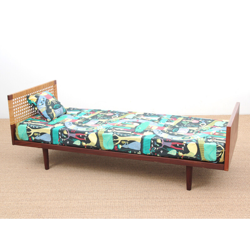 Vintage bed in teak by Hans Wegner