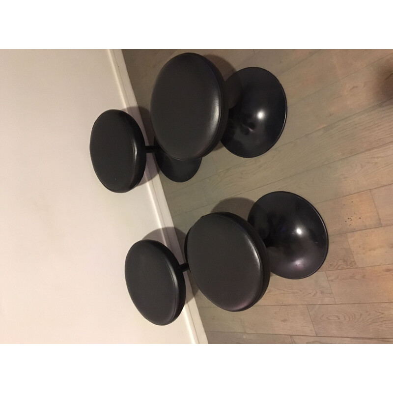 Set of 4 vintage stools Tulip sitting in black leatherette