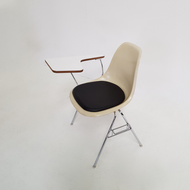 Vintage school chair by Eames for Vitra