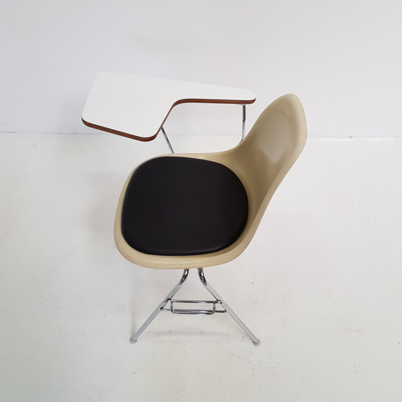 Vintage school chair by Eames for Vitra