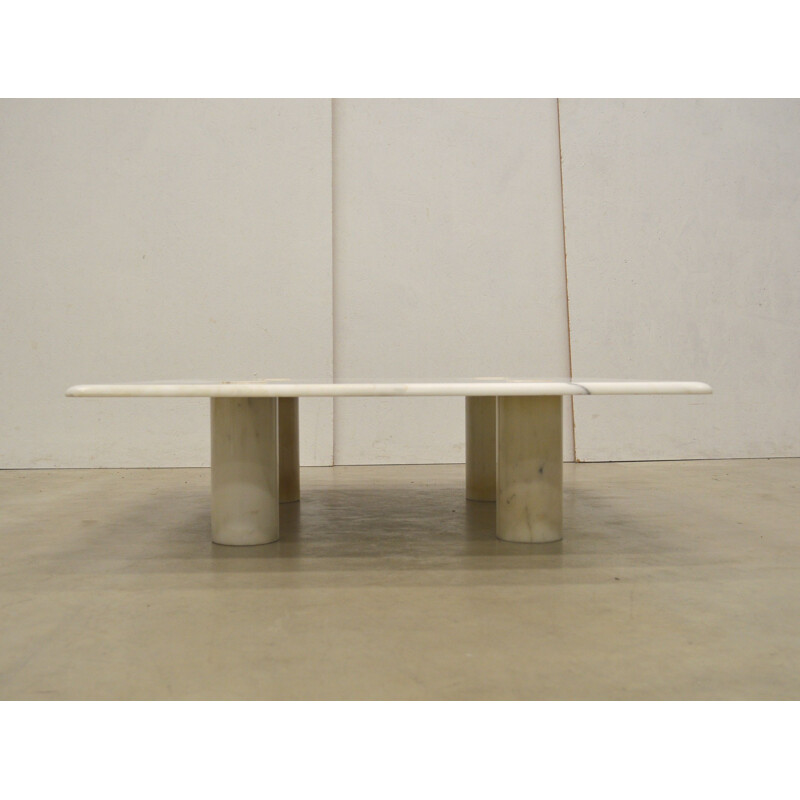 Table basse vintage en marbre par Angelo Mangiarotti