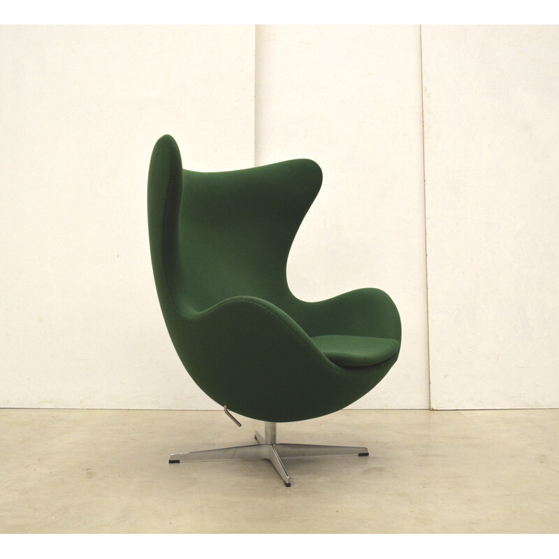 Green Egg chair by Arne Jacobsen for Fritz Hansen