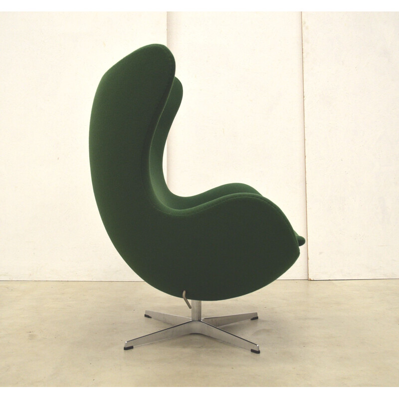 Green Egg chair by Arne Jacobsen for Fritz Hansen