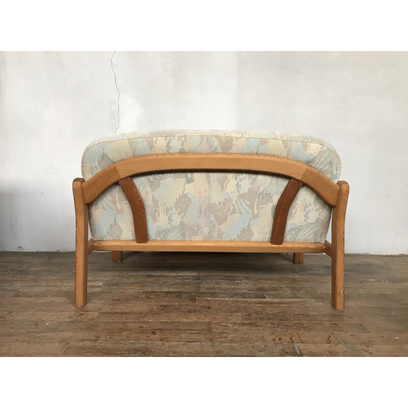 Vintage Scandinavian sofa in pinewood