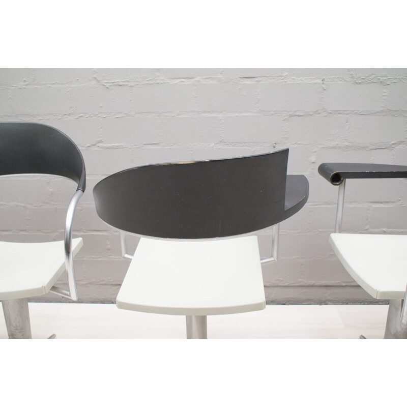 Suite de 4 chaises Techno vintage par Philippe Starck