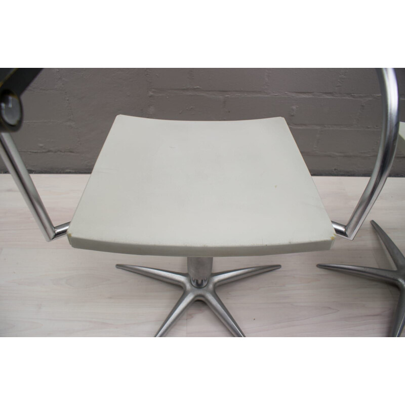 Suite de 4 chaises Techno vintage par Philippe Starck