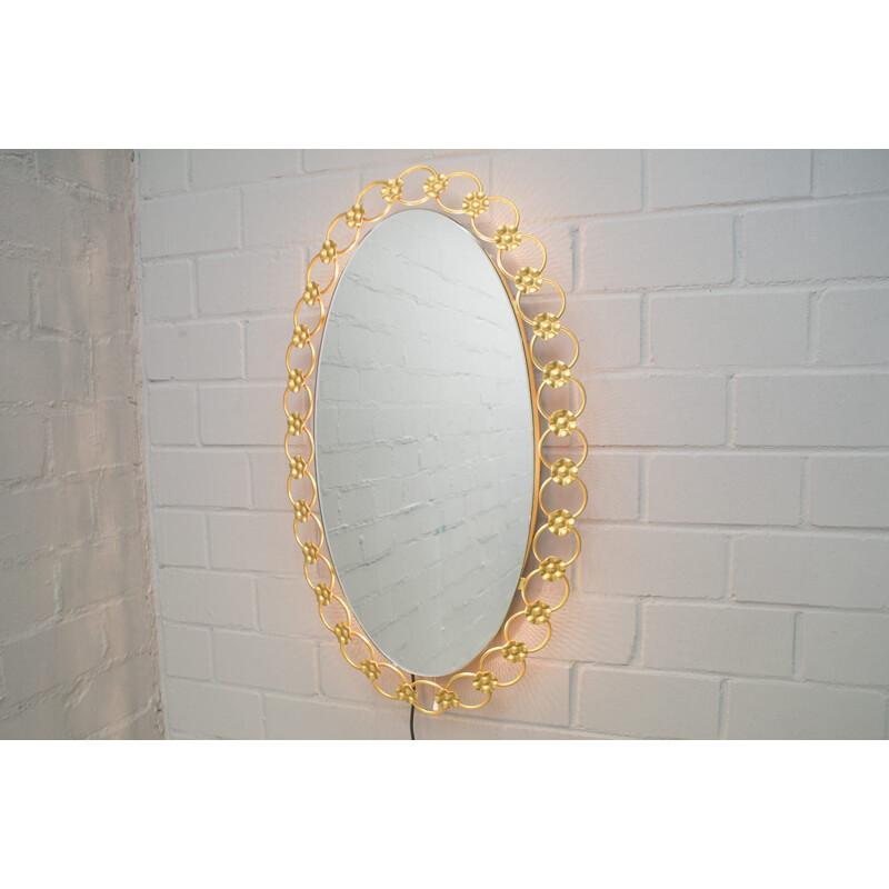 Beleuchteter ovaler Vintage-Spiegel mit goldenen Metallringen