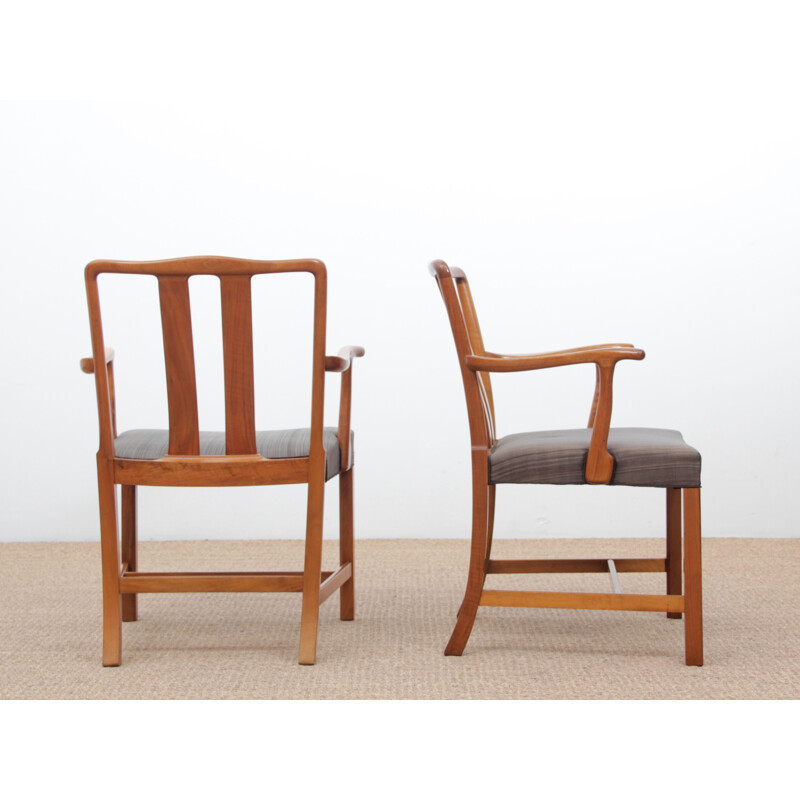Suite van 2 vintage scandinavische stoelen FH43
