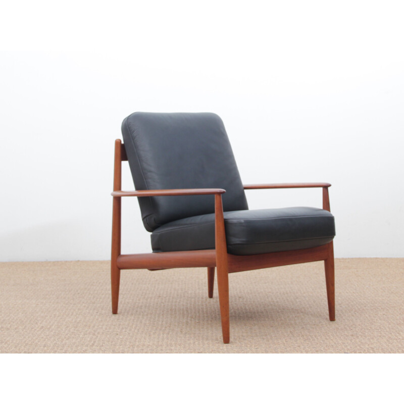 Suite de 2 fauteuils vintage scandinaves en teck