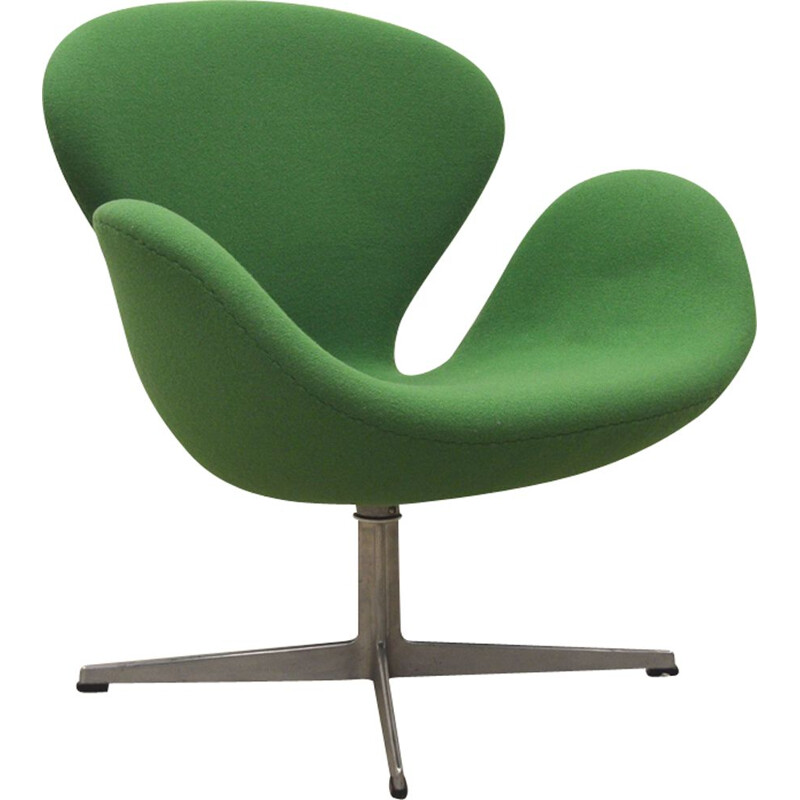 Green Swan chair by Arne Jacobsen for Fritz Hansen