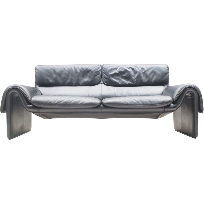 Vintage black leather DS 2011 2-seater sofa from De Sede