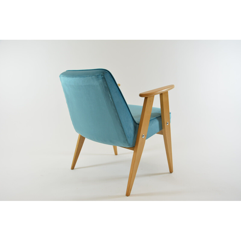 366 armchair in blue velvet by Chierowski