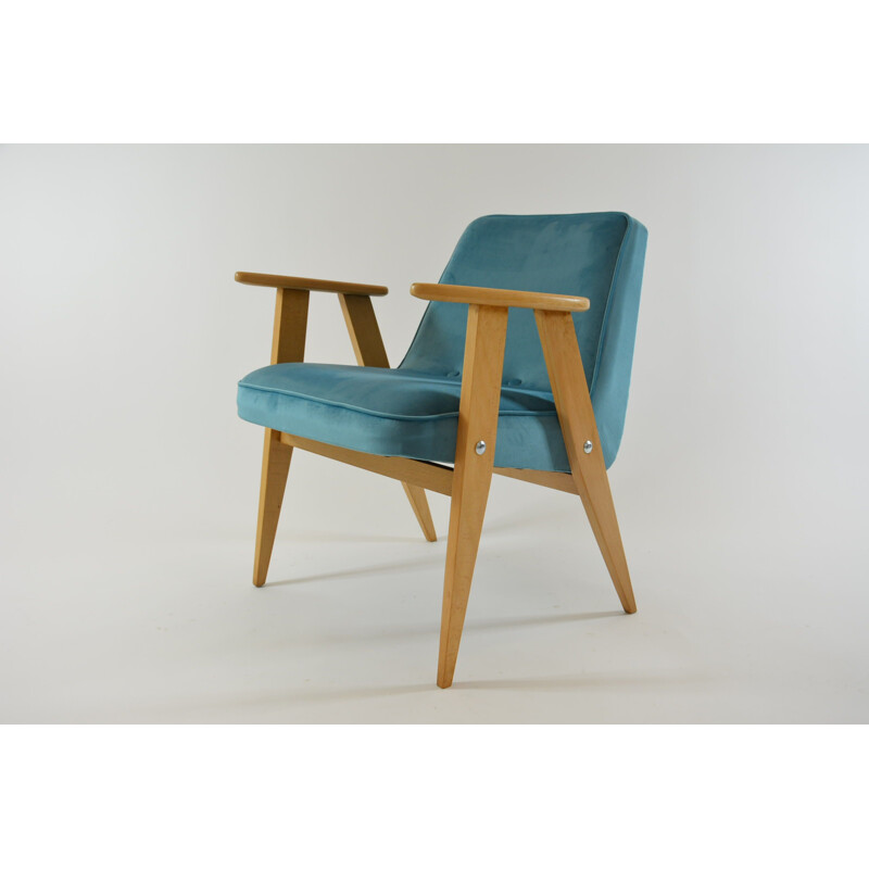 Fauteuil 366 en velours bleu par Chierowski