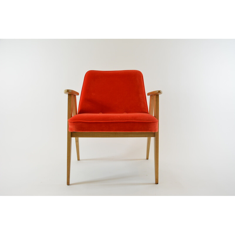 Fauteuil 366 en velours orange par Chierowski